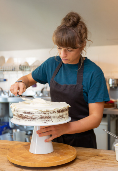 Order bespoke cakes in Bristol